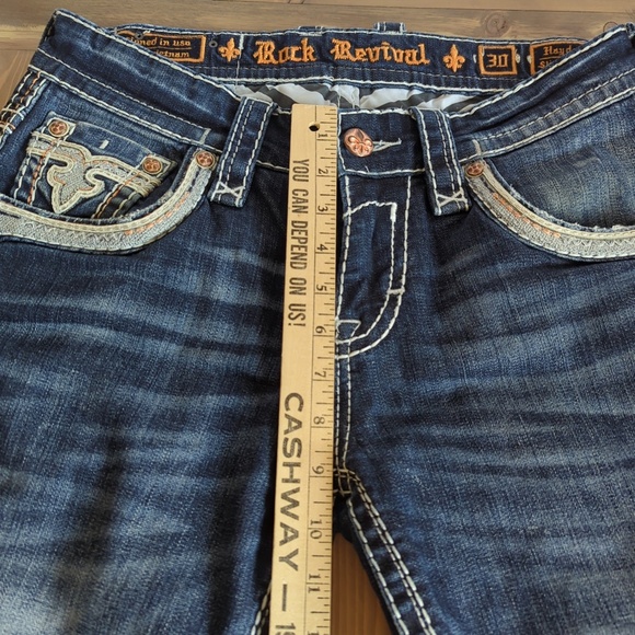 Men's Rock Revival Blue Jeans with Embroidered Pockets - Picture 8 of 15